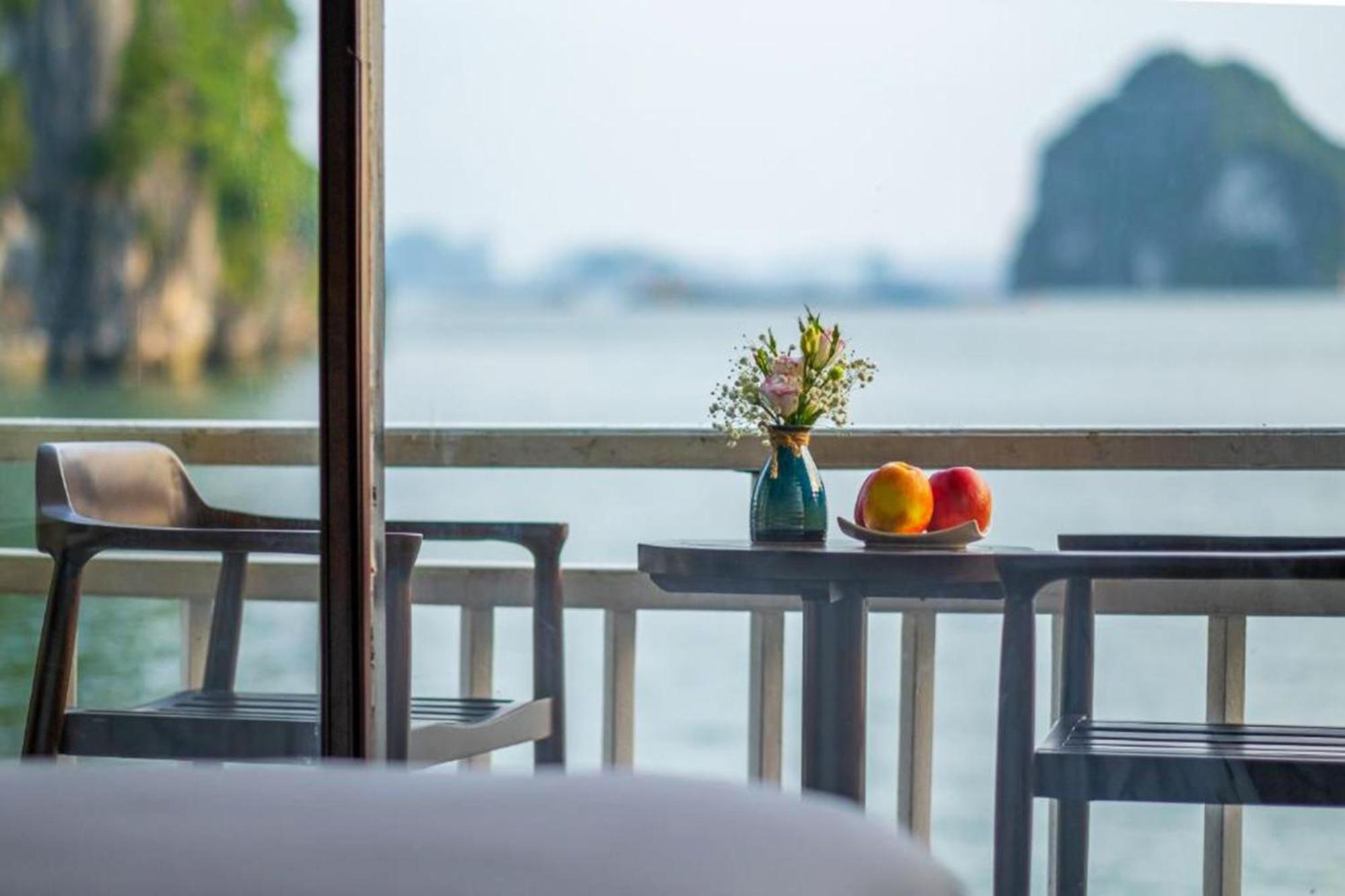 Hotel Halong Arcadia Cruise Hạ Long Exterior foto